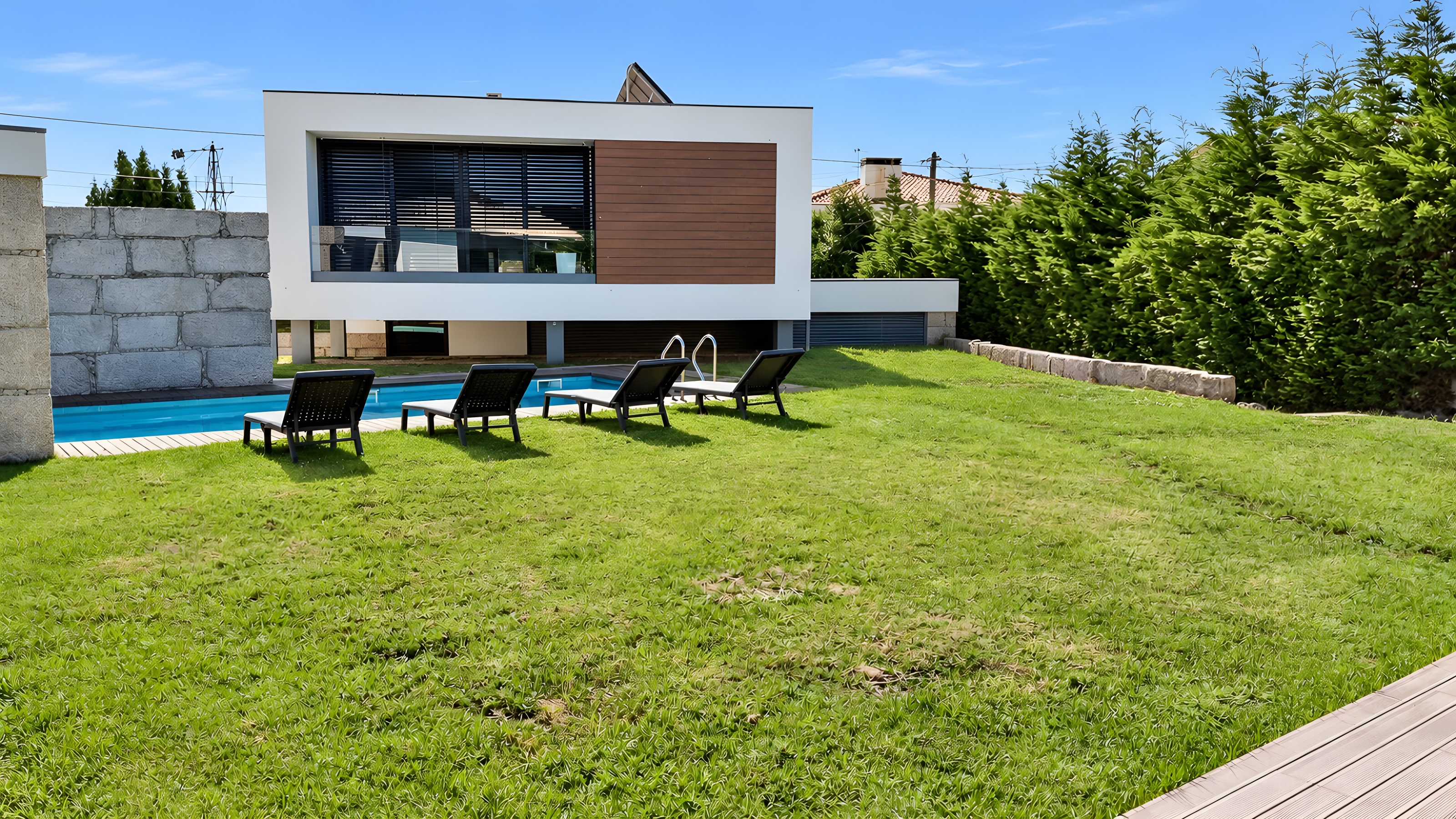 Moradia independente T3 com piscina, jardim e garagem em Moreira — miniatura 5