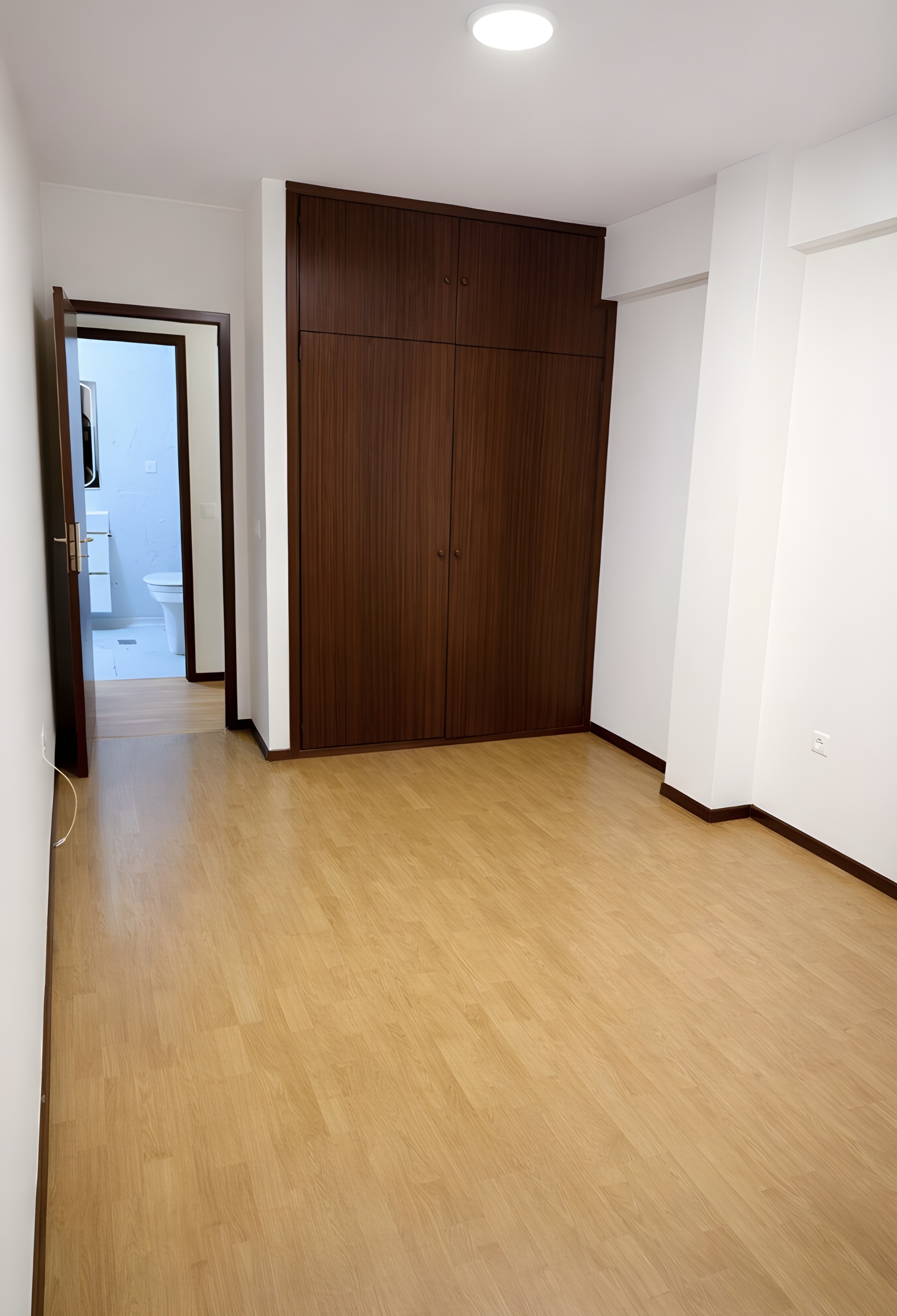 T2 no 5.º andar com garagem e excelente luminosidade em Valongo — miniatura 10