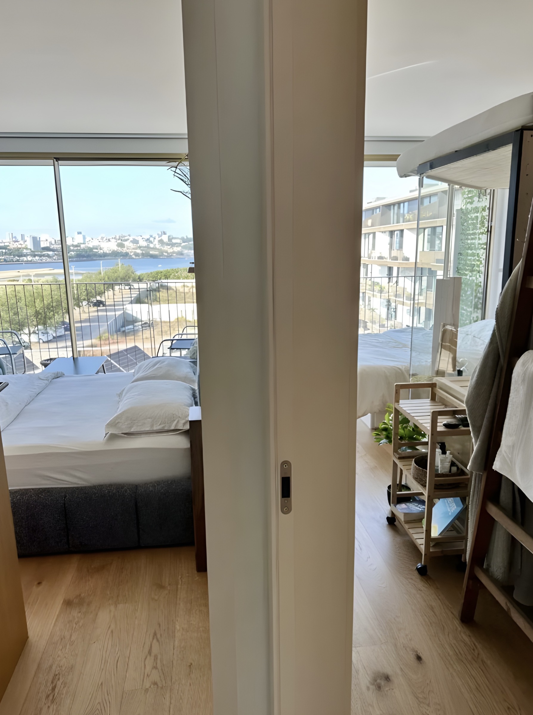 T2 com vistas deslumbrantes sobre o Douro, o Porto e o Oceano Atlântico — miniatura 11