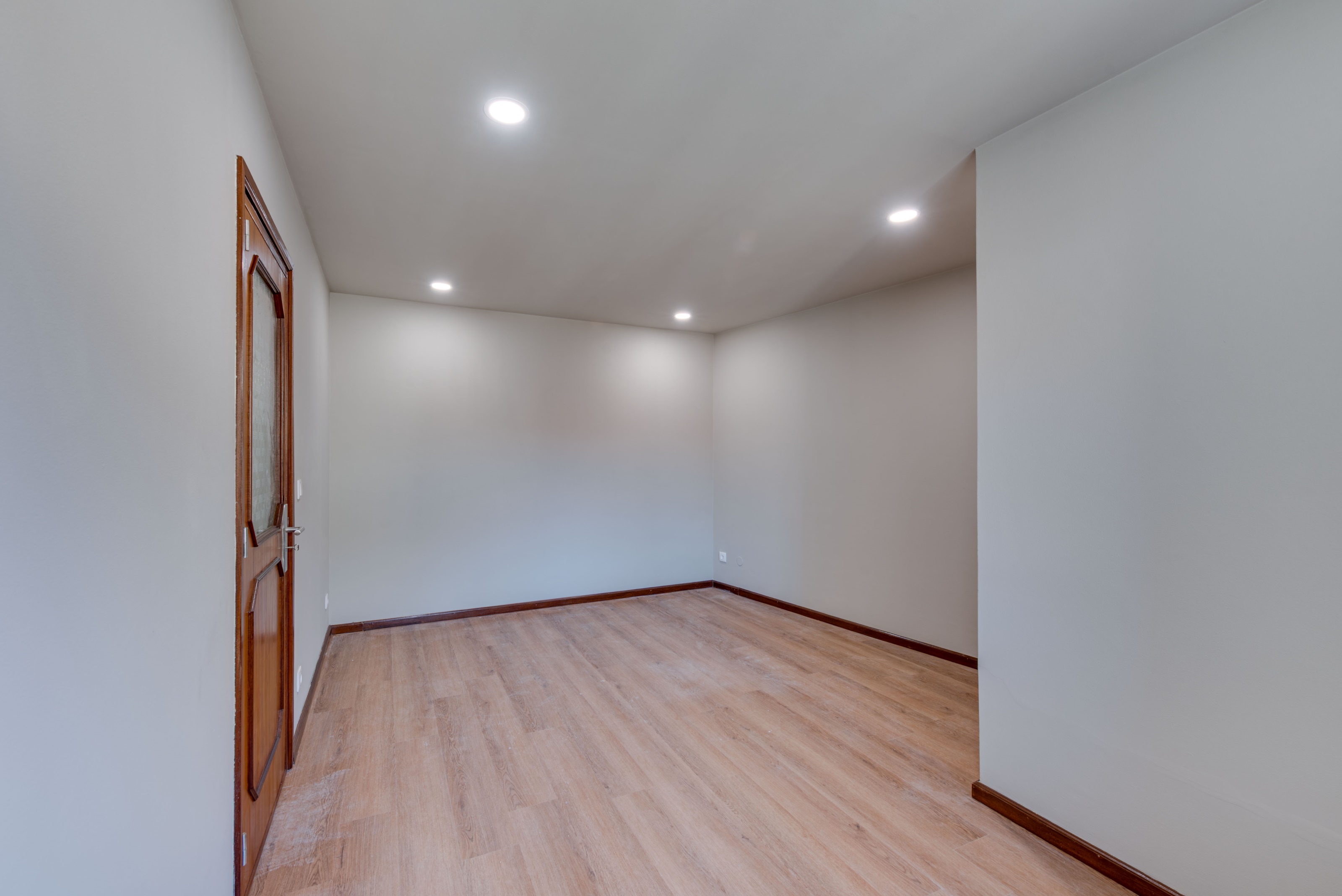 Apartamento T2 totalmente remodelado em Gaia — miniatura 7