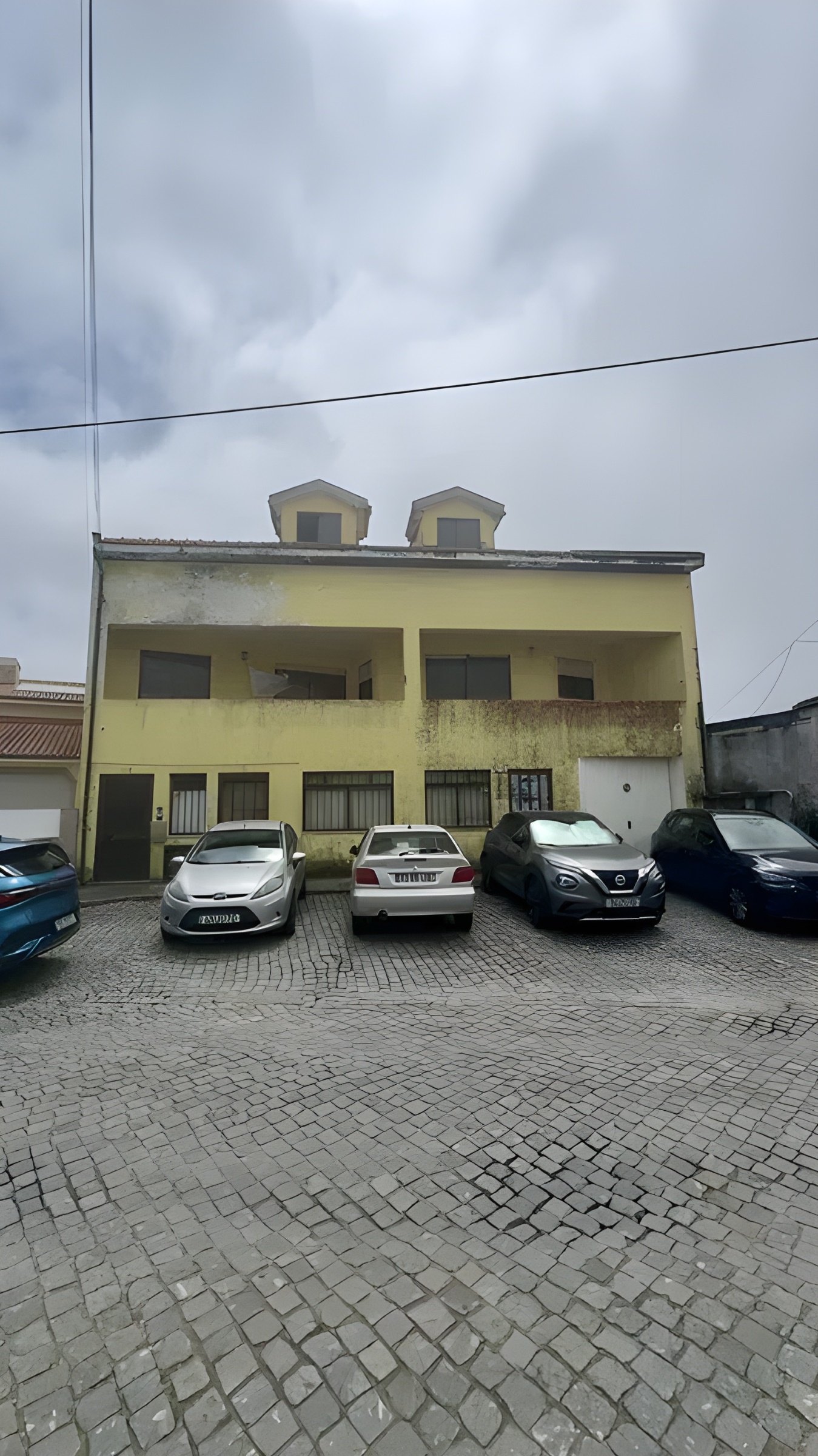Prédio para reabilitação com projeto submetido — miniatura 2