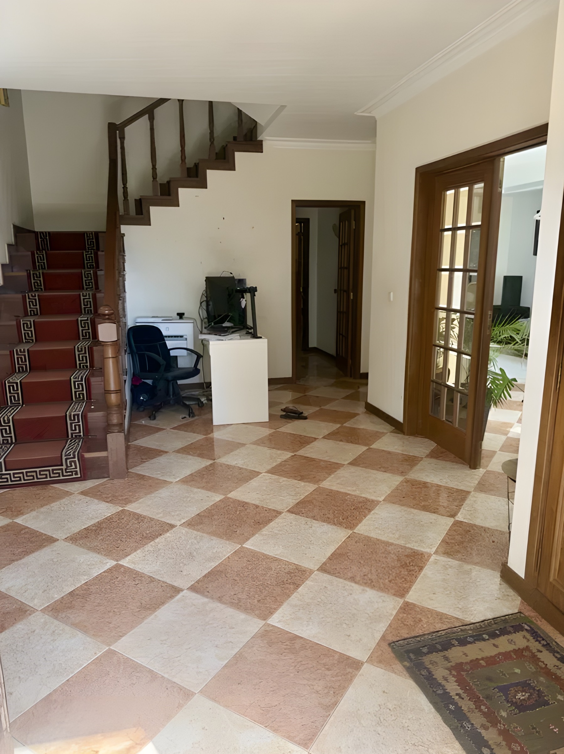 Moradia T5 com amplo espaço exterior e excelente localização em Grijó — miniatura 6