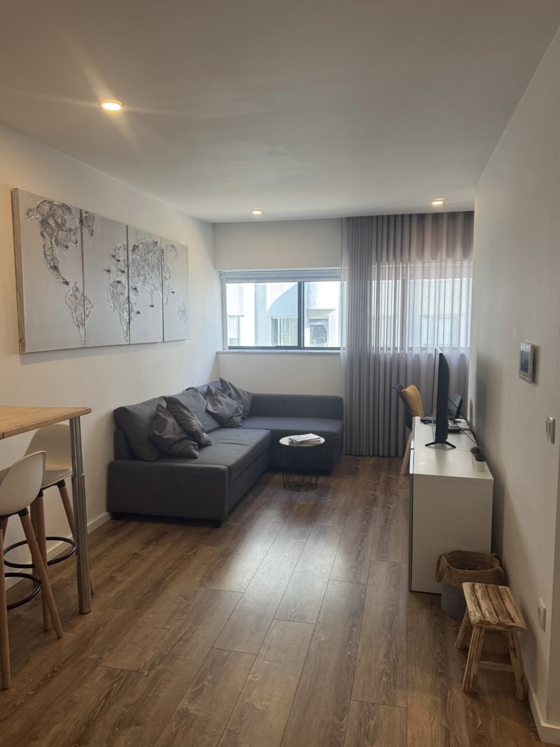 Apartamento T1 mobilado e equipado em zona central — miniatura 5
