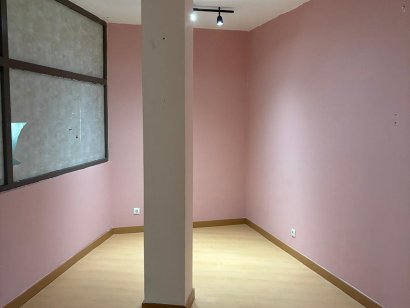 Loja renovada no centro comercial da Rua da Boavista
