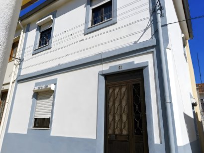 Casa T2 no centro histórico do Porto na zona da Batalha