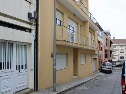Apartamento T2 com terraço fantástico em Vila Nova de Gaia
