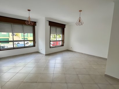 Apartamento T3 renovado na Senhora da Hora