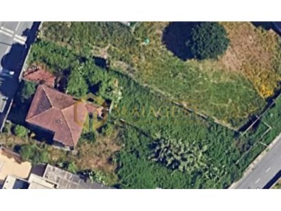 Terreno com viabilidade de construção perto da ponte da pedra
