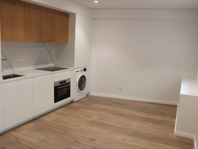 Apartamento T1 novo para arrendamento no centro do Porto