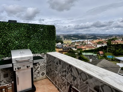 T3 duplex de luxo com 5 terraços e vistas para o Rio Douro