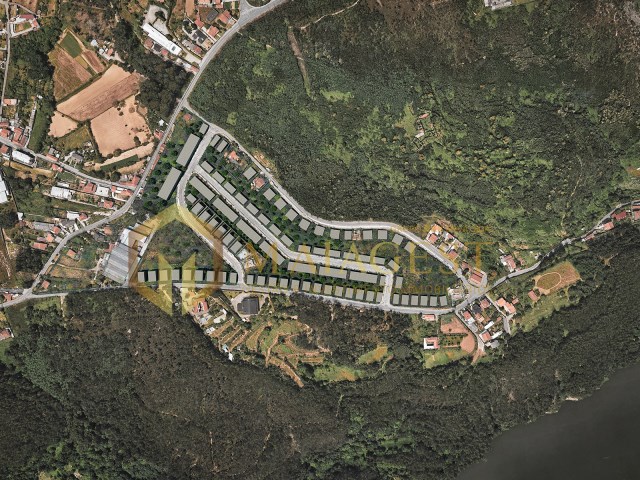 Moradia T5 com piscina e vista panorâmica sobre o Rio Douro — miniatura 11