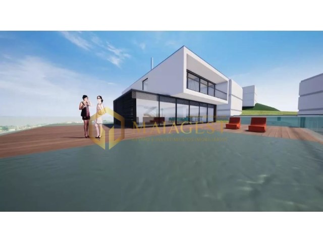 Moradia T5 com piscina e vista panorâmica sobre o Rio Douro — miniatura 7